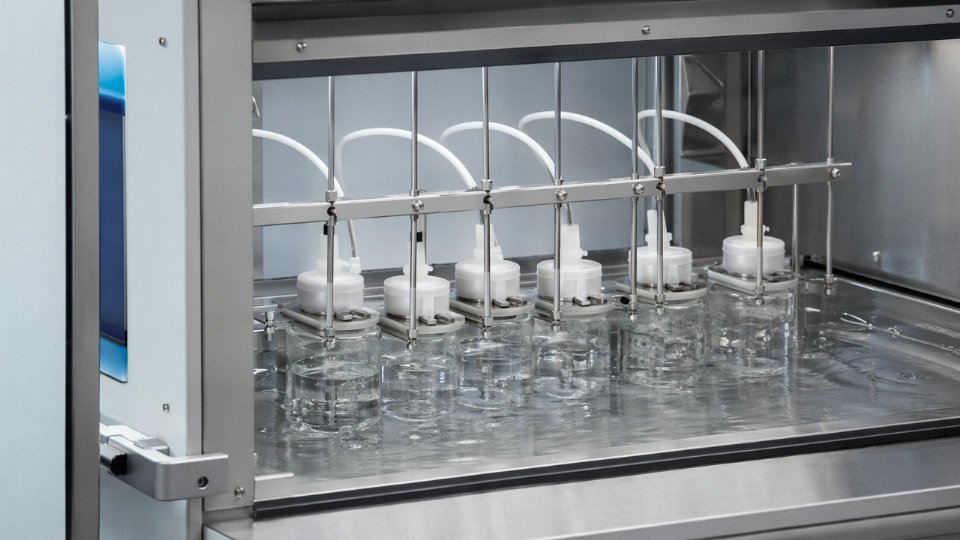 is-lsr-body-safe-06-food-simulant-migration-test-setup